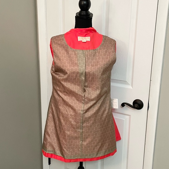 Michael Kors Raincoat🧡 - Picture 8 of 10